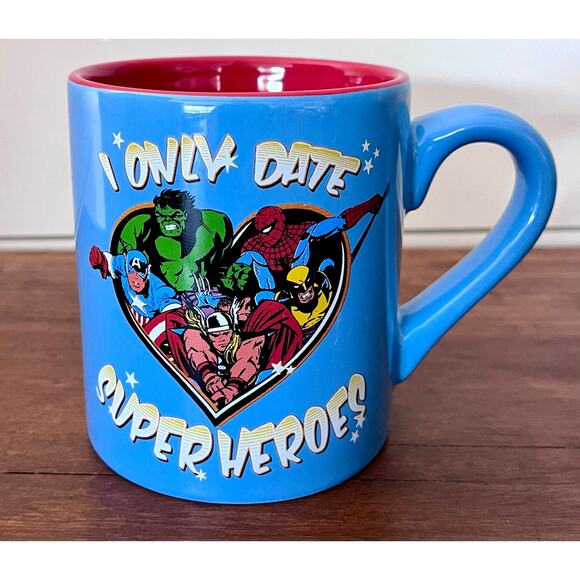 I Only Date Super Heros 14 oz. Marvel Mug Cup Silver Buffalo MC4132 Coffee Tea - Picture 1 of 6